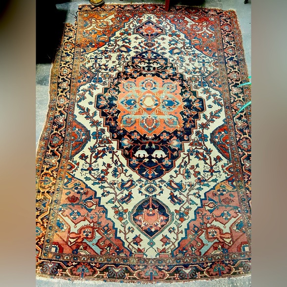 A rare late 1800’s West Persian Farahan Sarouk Rug - Picture 1 of 16